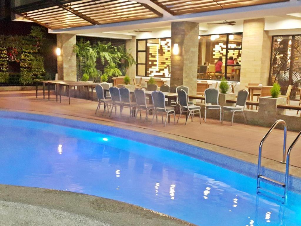 Newtown Plaza Hotel Baguio City Exterior foto